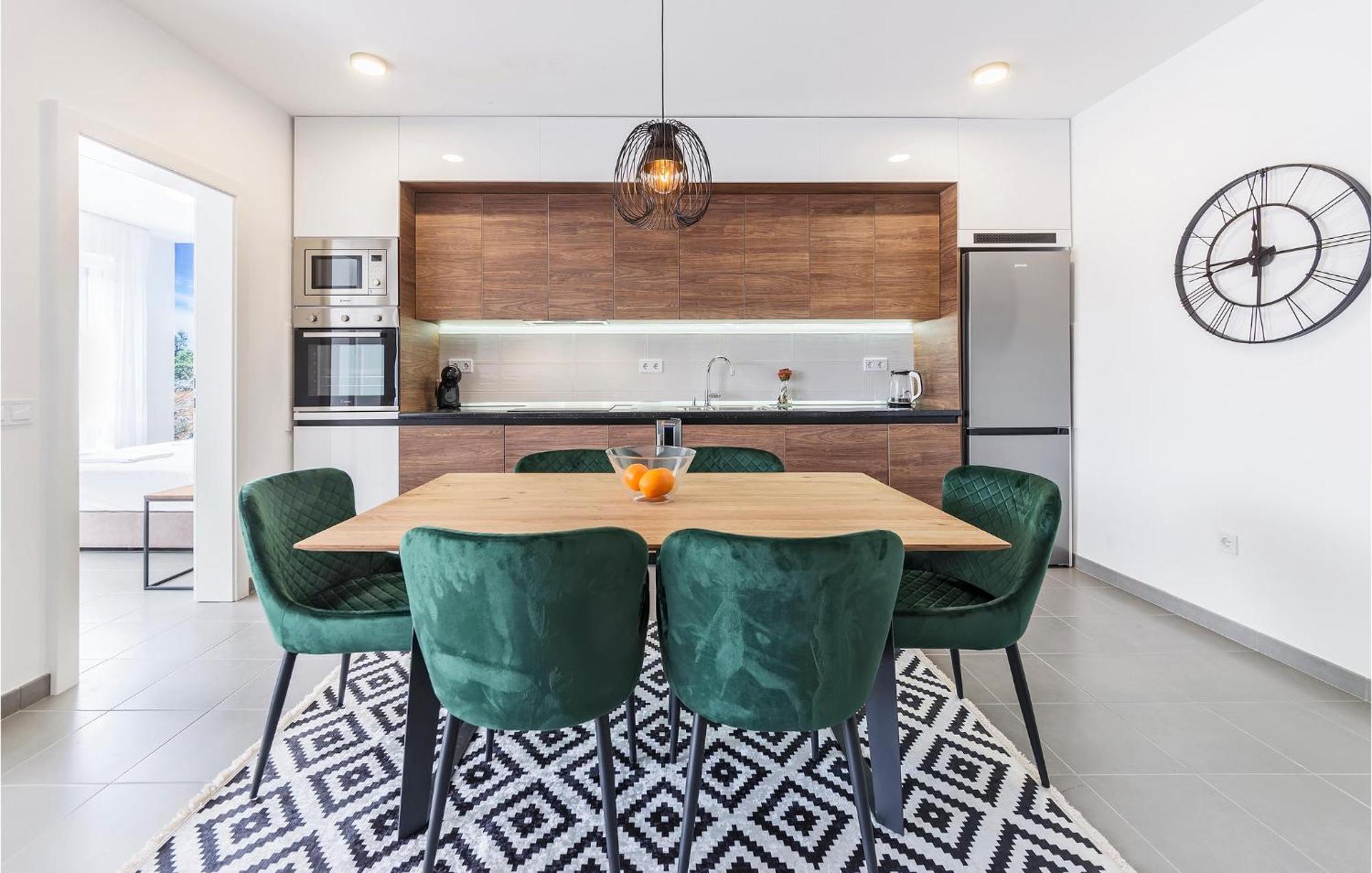 Amazing Apartment In Premantura With Kitchen מראה חיצוני תמונה