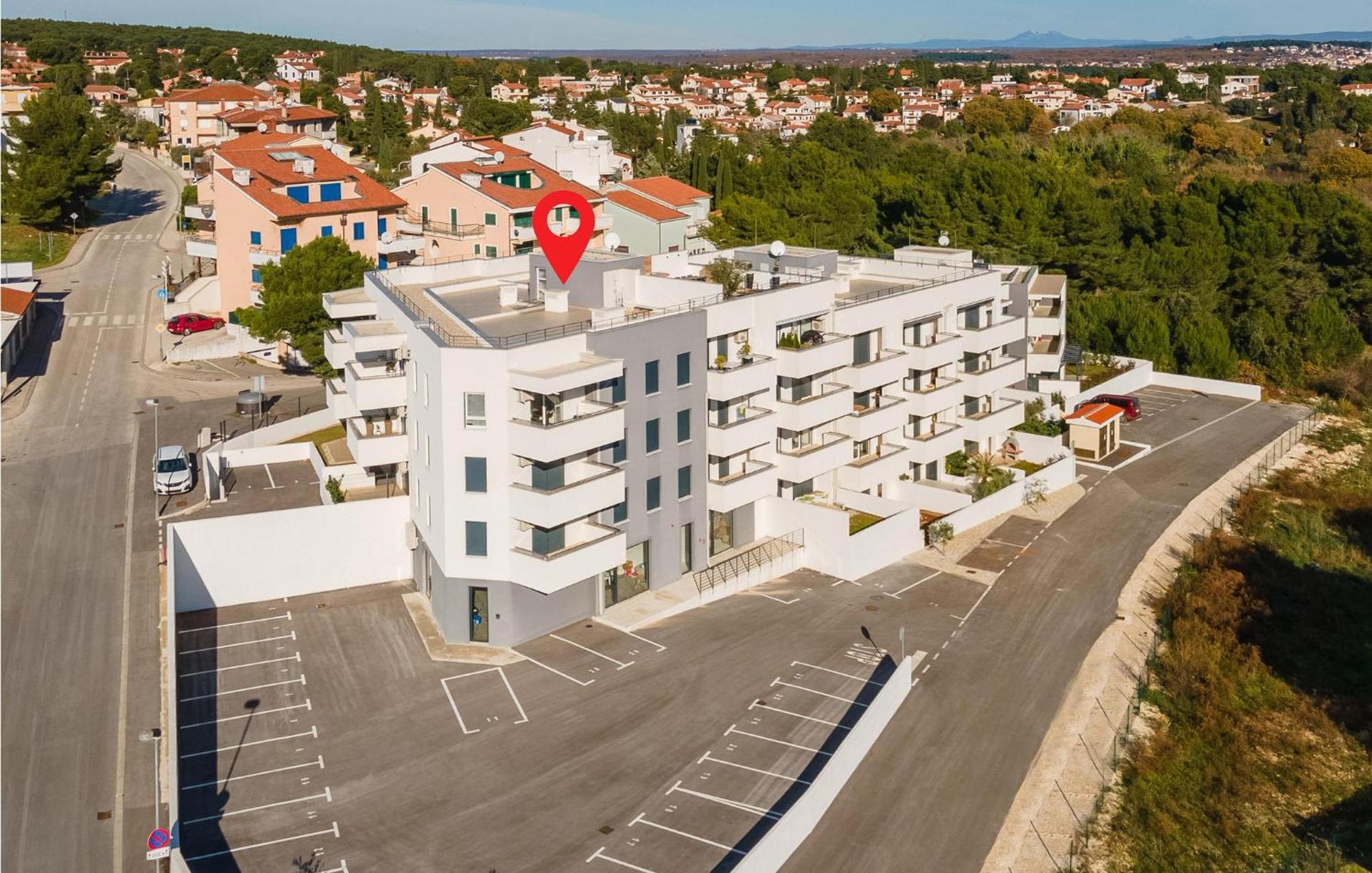 Amazing Apartment In Premantura With Kitchen מראה חיצוני תמונה